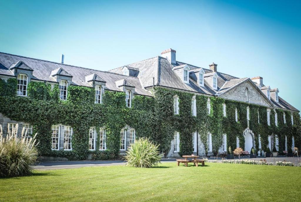 Celbridge Manor Hotel Екстериор снимка